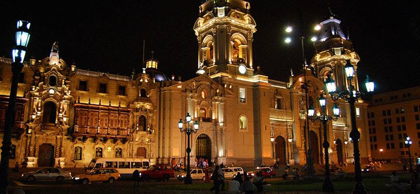 10 Lugares para visitar en la Ciudad de Lima 10 Lugares para visitar en la Ciudad de Lima