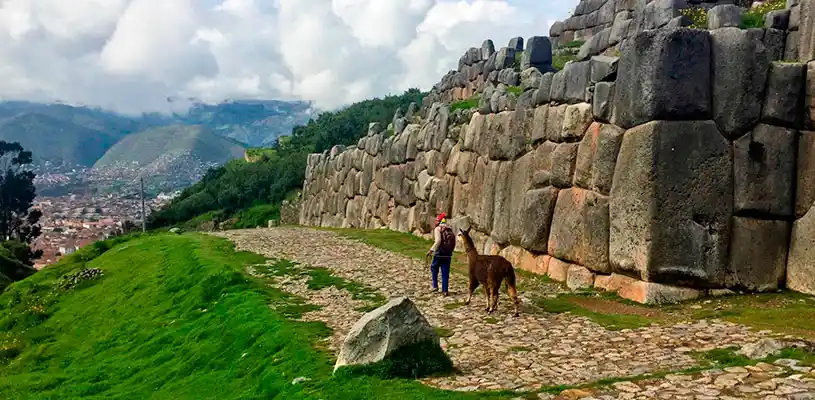 Sacsayhuaman