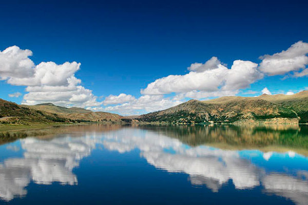 Hermosos Espejos de Agua en el departamento del Cusco Hermosos Espejos de Agua en el departamento del Cusco