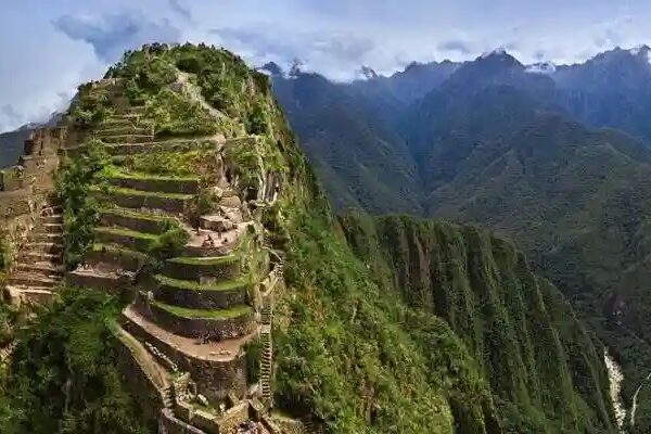 Huayna Picchu vs Montaña Machu Picchu ¿Cuál elegir?