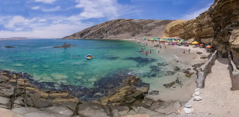 Paracas- playas peruanas