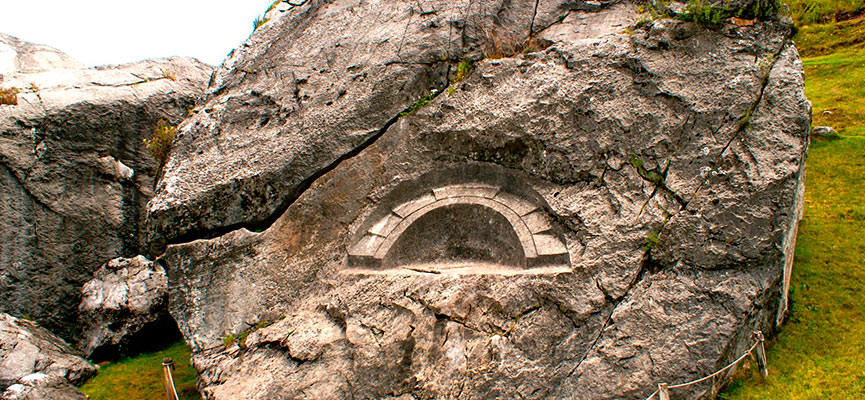 El Recinto Arqueológico de Quillarumiyoc El Recinto Arqueológico de Quillarumiyoc