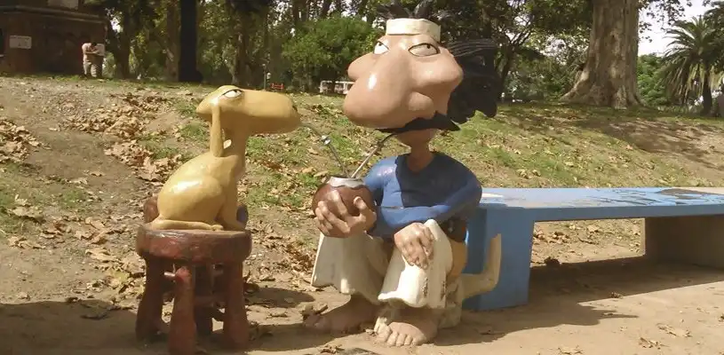 Inodoro Pereyra y Mendieta en el Paseo de la Historieta del Casco Histórico de Buenos Aires