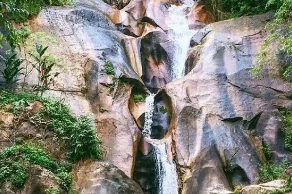 Siete Tinajas, una maravilla natural sobreviviente Siete Tinajas, una maravilla natural sobreviviente
