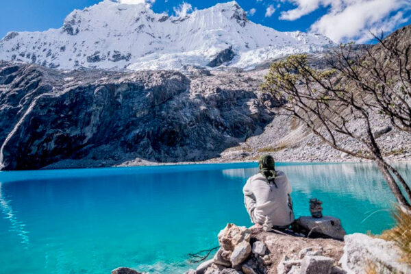 La Laguna de Llanganuco, y los espejos del cielo