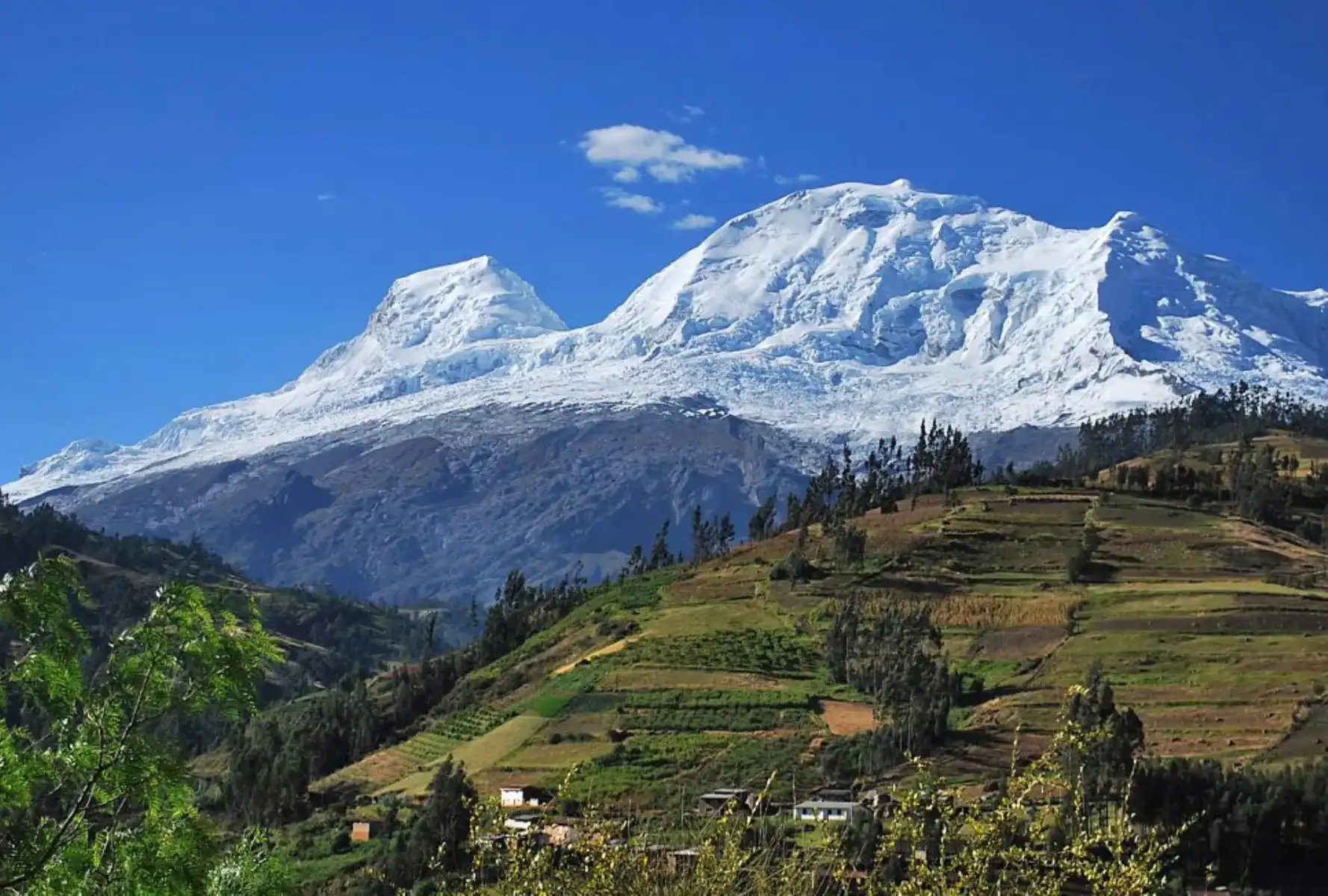 Huascaran Mountain the highesr peak in Peru