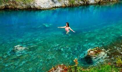 CONOCE LAS MARAVILLOSAS POZAS AZULES DE AGUAS SALADAS EN POZUZO