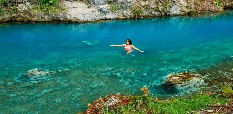 «Aguas turquesas de Pozuzo» Créditos imagen: blog.redbus.pe