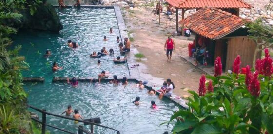 Baños termales de Tocuya
