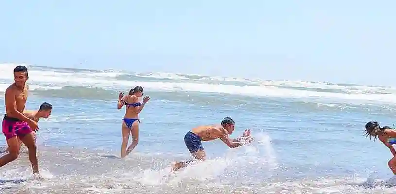 Punta Bombón, playas del sur del Perú