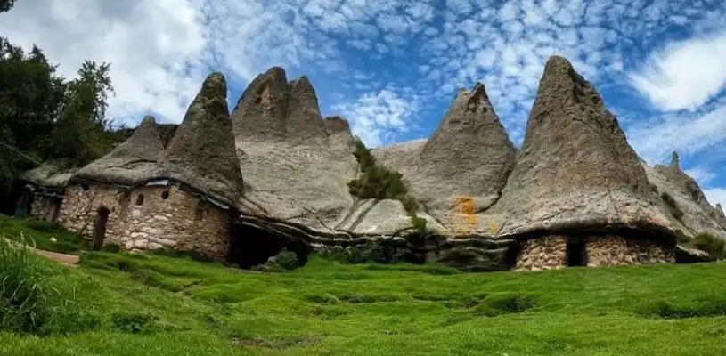 paiasajes de Pampachiri o la aldea de Los Pitufos