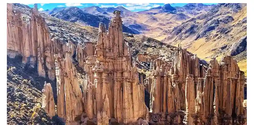 Ciudad gotica de Pucusana, 10 paisajes poco conocidos y extraños del Perú