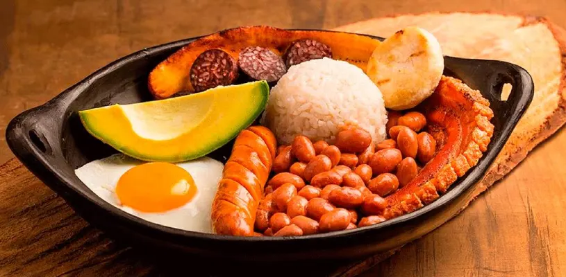 gastronomia colombiana, bandeja paisa 