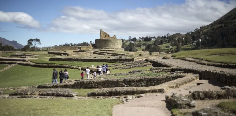 Restos Arqueologicos de Qhapac Ñan de Ecuador 
