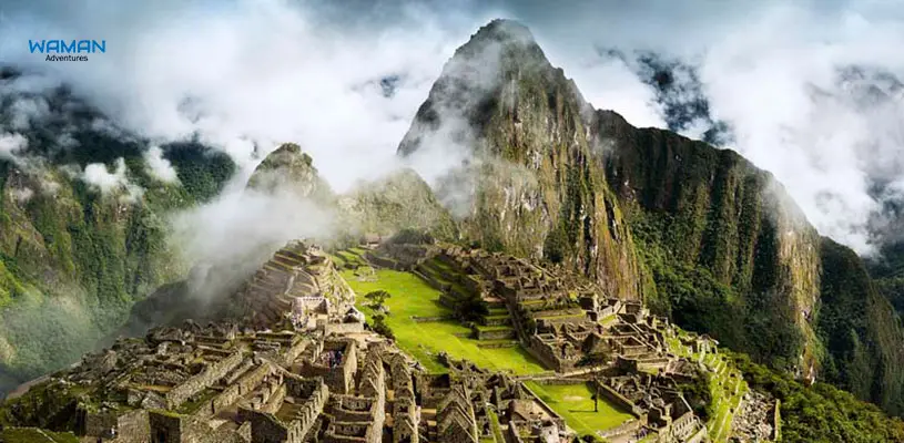 Panorama de Macchu Picchu Temporada de lluvias entre novimebre a marzo.