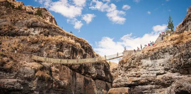 Eleva tu adrenalina al pasar por el Puente Qeswachaca