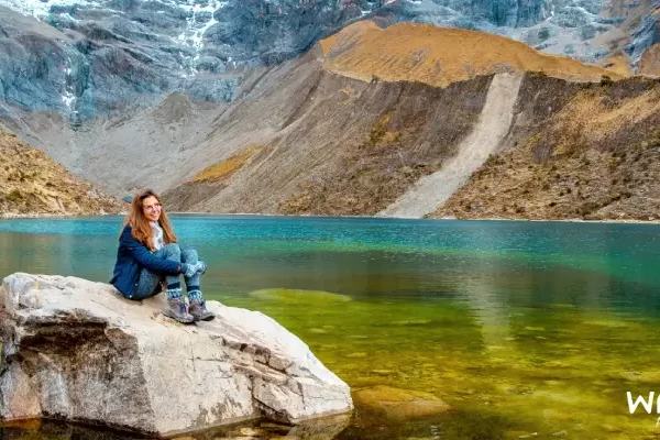LA GUIA DEFINITIVA DE LA LAGUNA HUMANTAY: SUMÉRGETE EN LA BELLEZA NATURAL DEL PERÚ
