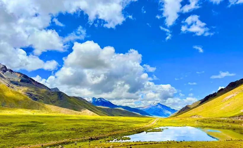 El Abra de la Raya es el punto límite que conecta los departamentos de Cusco y Puno.