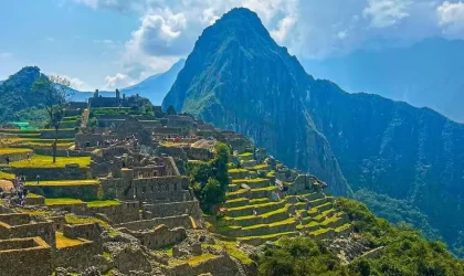 Machu Picchu with Guide or Not? A Story of Two Very Different Visits Machu Picchu with Guide or Not? A Story of Two Very Different Visits