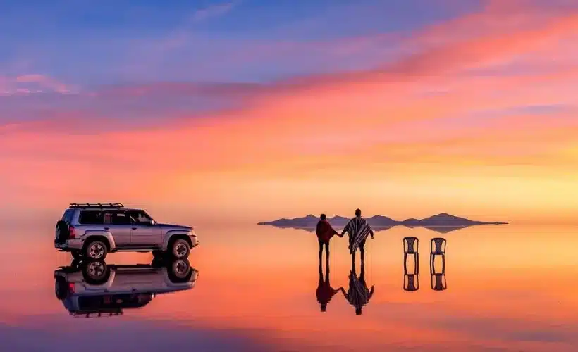Las mejores fotos se pueden tomar durante la temporada de lluvias en Uyuni.