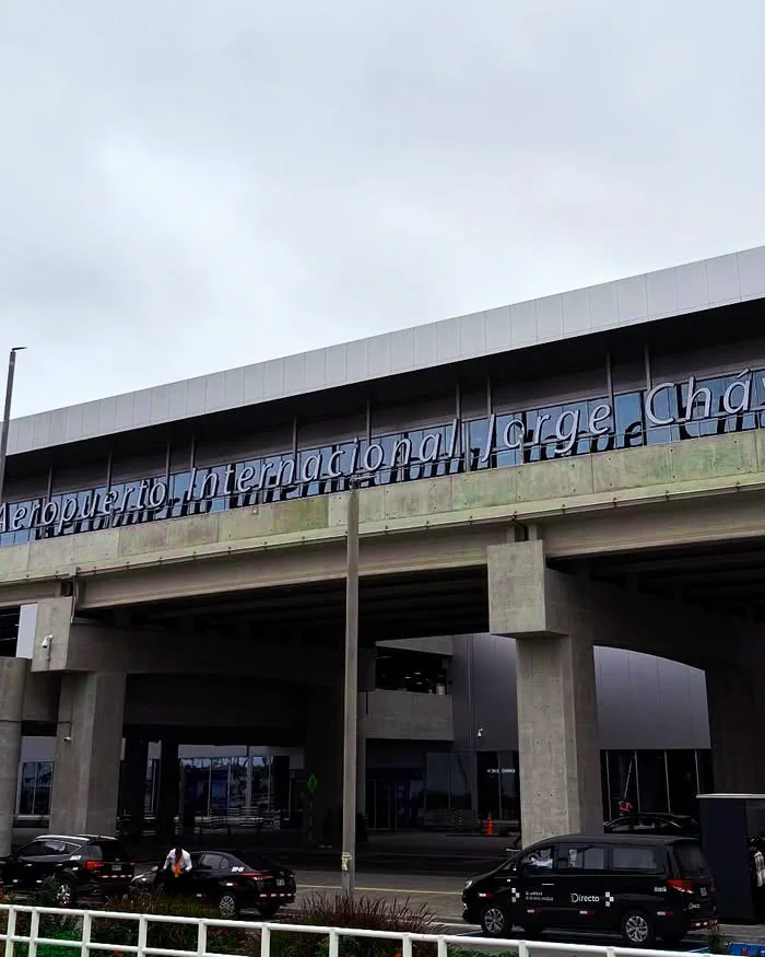La nueva fachada se ha convertido también en un punto fotográfico para muchos viajeros.