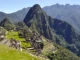 Viajar a Machu Picchu desde Colombia: guía completa para 2025 Una vista panorámica de Machu Picchu, un destino imprescindible para quienes desean viajar a Machu Picchu desde Colombia.