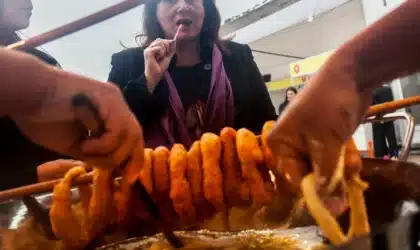 Postres peruanos que cuentan historia: tradición, sabor y cultura Postres peruanos que cuentan historia: tradición, sabor y cultura