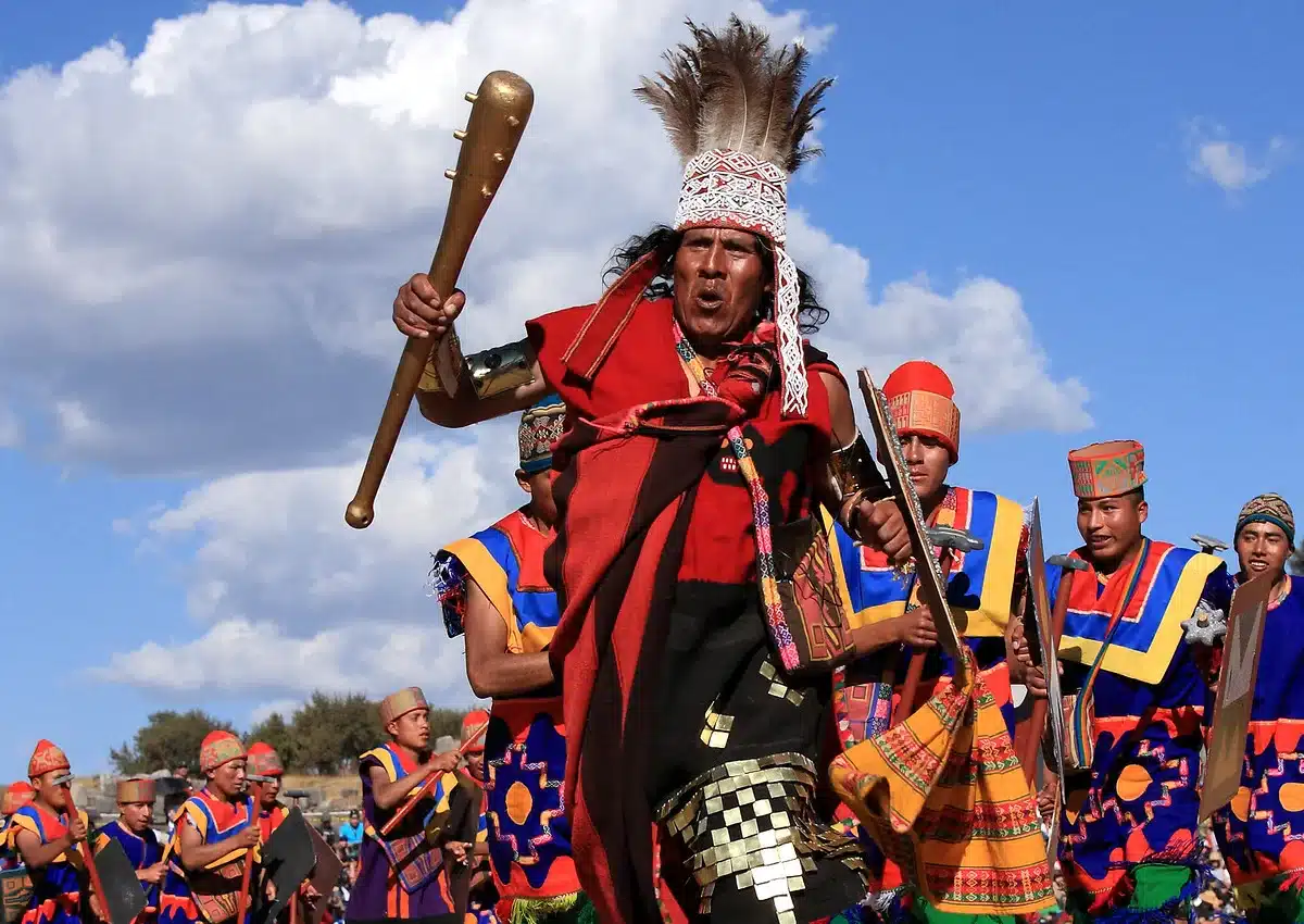 Inti Raymi vs la Guelaguetza: qué festival latinoamericano deberías vivir primero