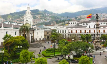 Lugares turísticos de Ecuador: destinos que combinan volcanes, selva, ciudades y Galápagos Lugares turísticos de Ecuador: destinos que combinan volcanes, selva, ciudades y Galápagos