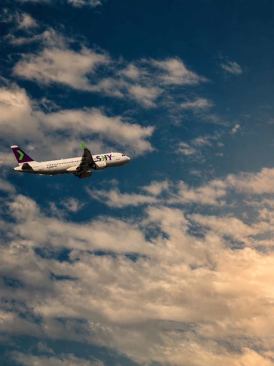 SKY Airline aircraft flying near Jorge Chávez International Airport in Lima