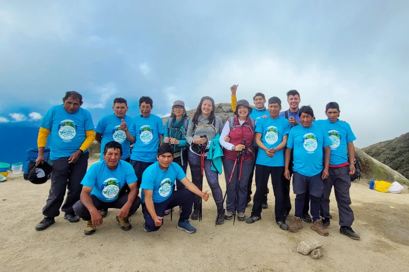 Waman guides, cooks and porters